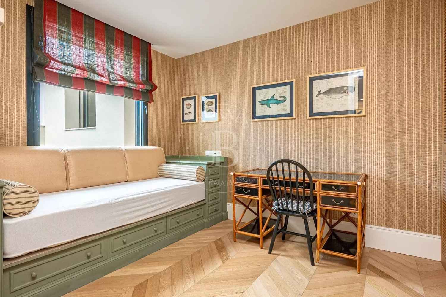 F88c0fdd19c8a0e809f7c059e6469dfb 597db7517e 1500 original - Attribut alt par défaut.