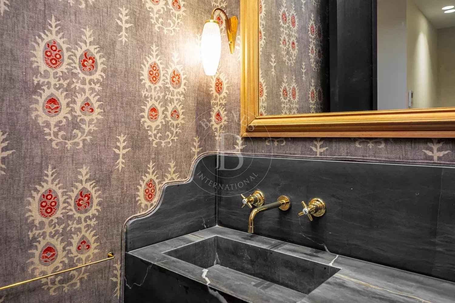 7cf8792cb1f0a4ef76dbf667a41d988f 913fc464de 1500 original - Attribut alt par défaut.