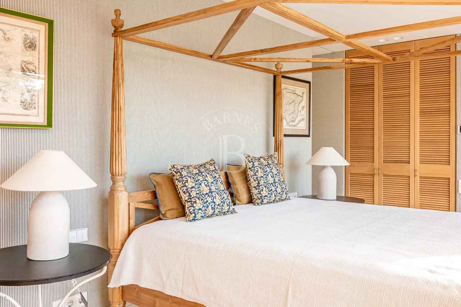 23ba71a40bab9c136ff66e447a8cbcbc 14baff1f9b 1500 original - Attribut alt par défaut.