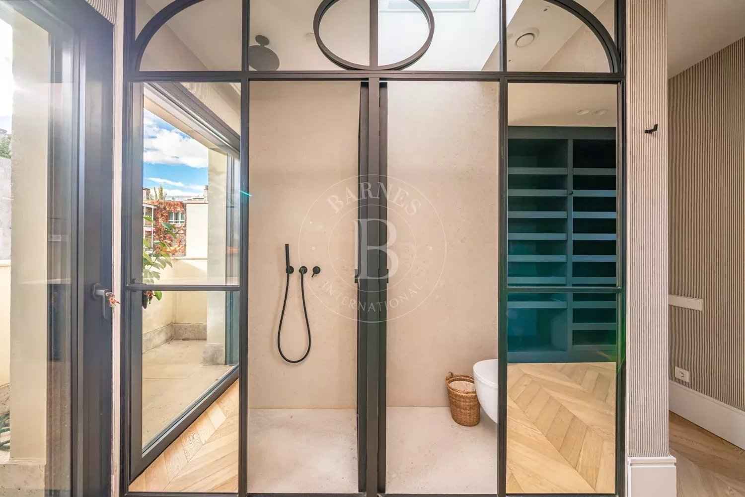 94f281789f7e258a73e1b88dfcadf849 ac83000bf0 1500 original - Attribut alt par défaut.