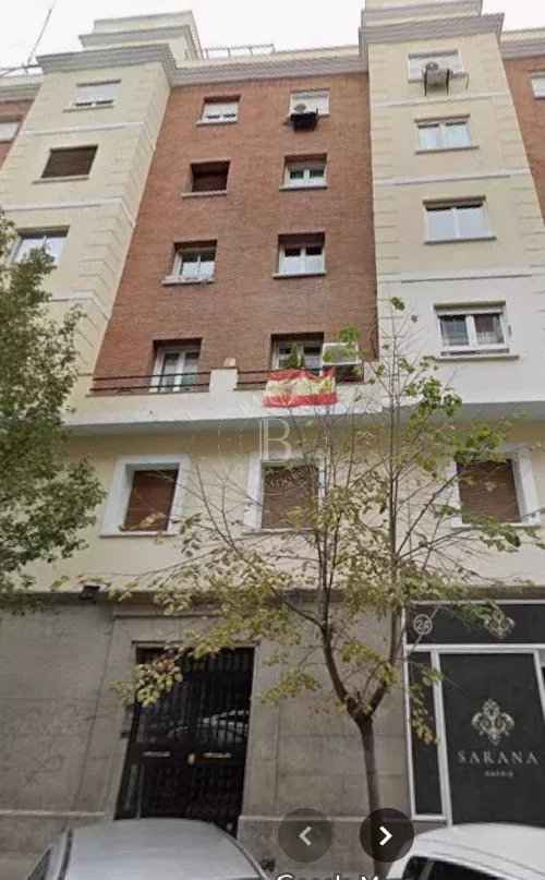 B03efd58d6e82d70607ab3ef0a2e93a6 f4cb8d80c4 807 original - Attribut alt par défaut.