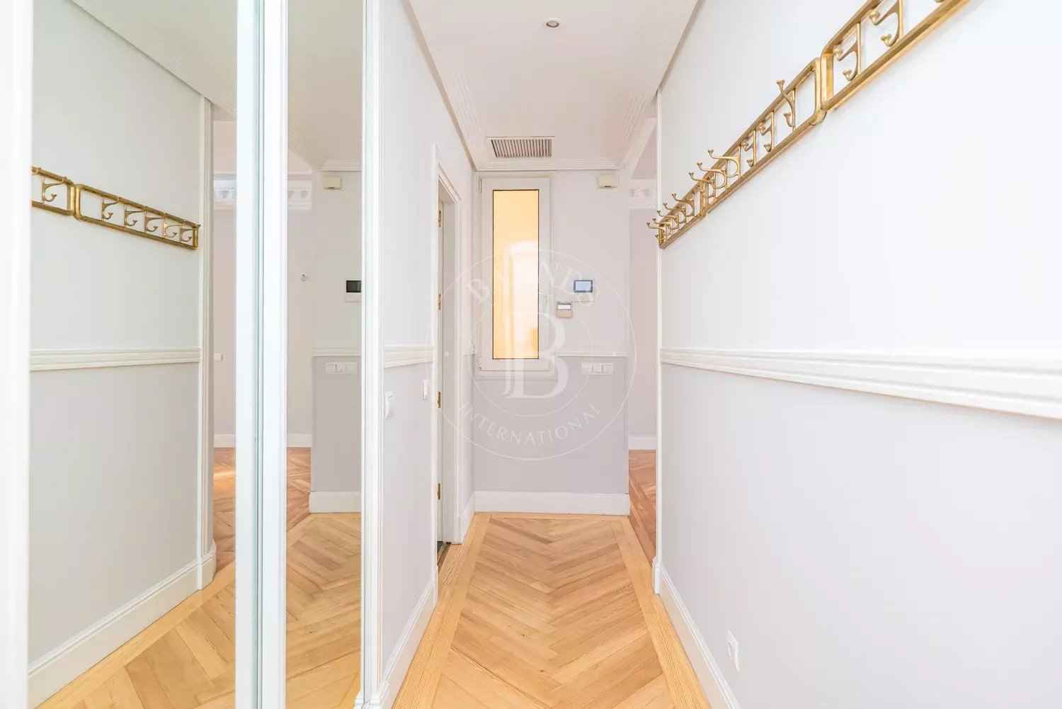 Fb20a20b2604d323e879cb44d136d949 343486df86 1500 original - Attribut alt par défaut.