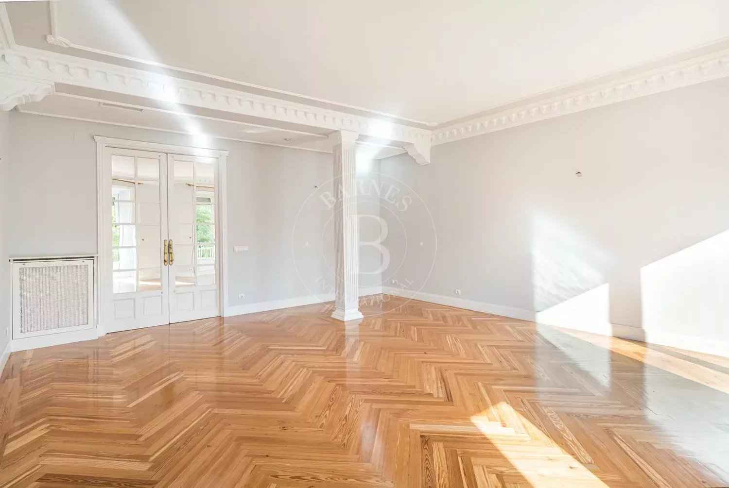 4e9663a2b672113e6919284775557d93 53b1c0e66d 1500 original - Attribut alt par défaut.