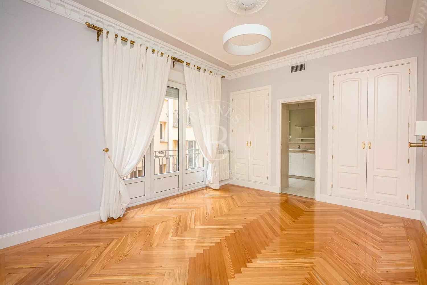 89f581dfb76079bccf39aad0e938e0d5 bf5cb1d317 1500 original - Attribut alt par défaut.