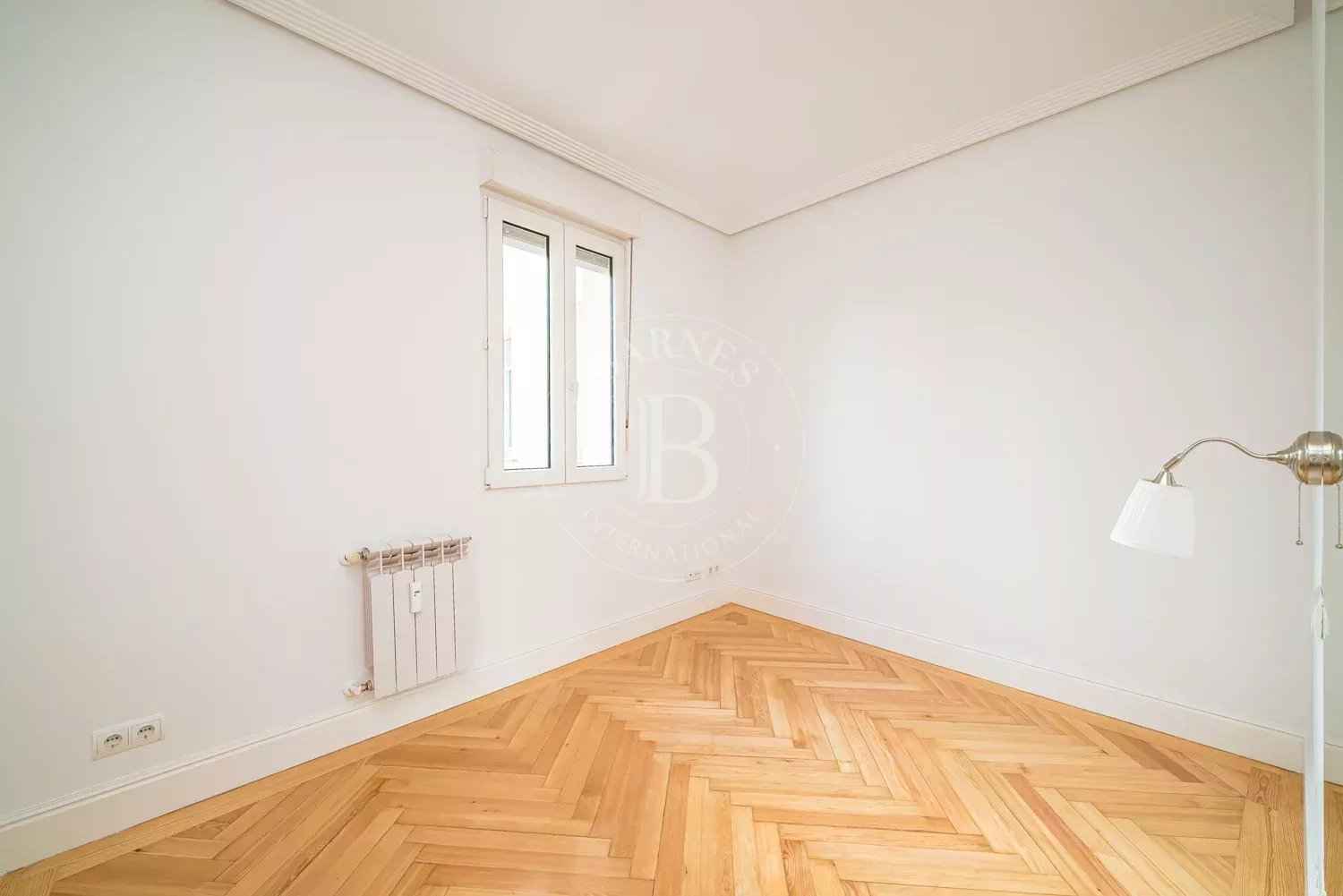 D64ef1fad565e4f6bcbb34c5a6fdbcbb 2f0a56651e 1500 original - Attribut alt par défaut.