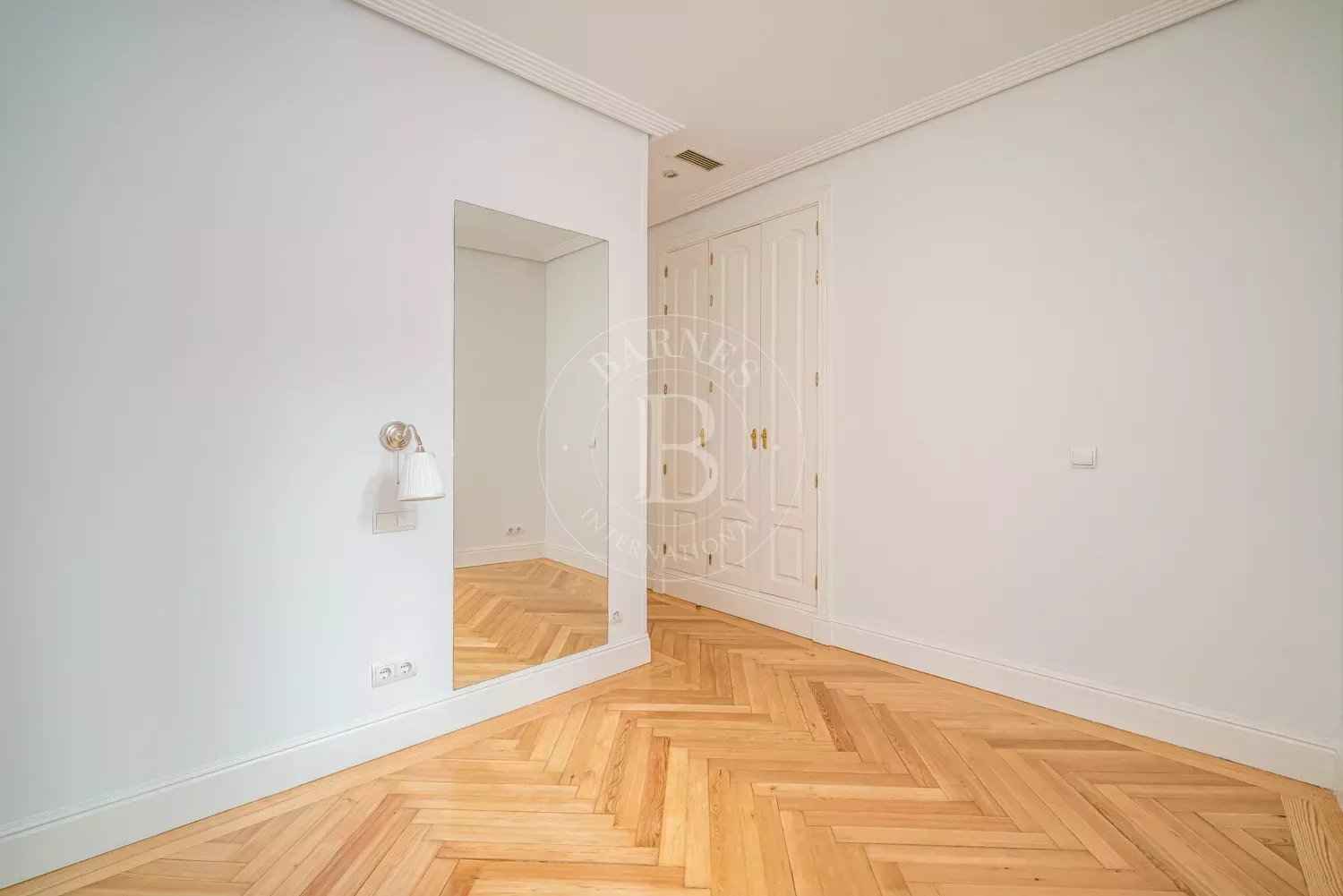 Dc7f42f6c2d95fd002b7bdc5d291a918 6814cd5ec4 1500 original - Attribut alt par défaut.