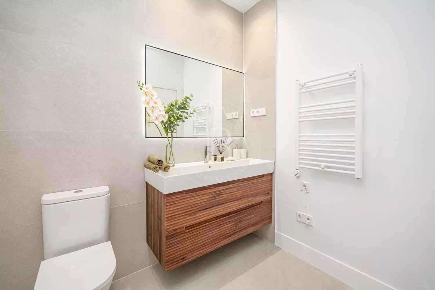 795151192ef9a6a3a2b2158edd53541f 8f722cd11a 1500 original - Translation missing: en.helpers.application.image_tag.default_alt