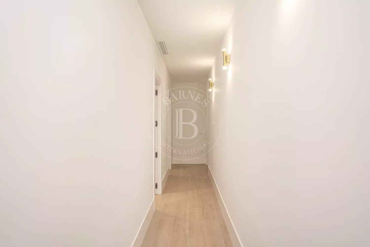 B137a9f66b43e40983f1d52e6187b275 c7c44dcd6f 1500 original - Translation missing: en.helpers.application.image_tag.default_alt