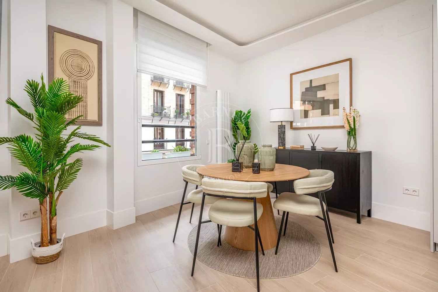 89c4c05adfd1813caeffd7534bc373b1 02875e1a70 1500 original - Translation missing: en.helpers.application.image_tag.default_alt