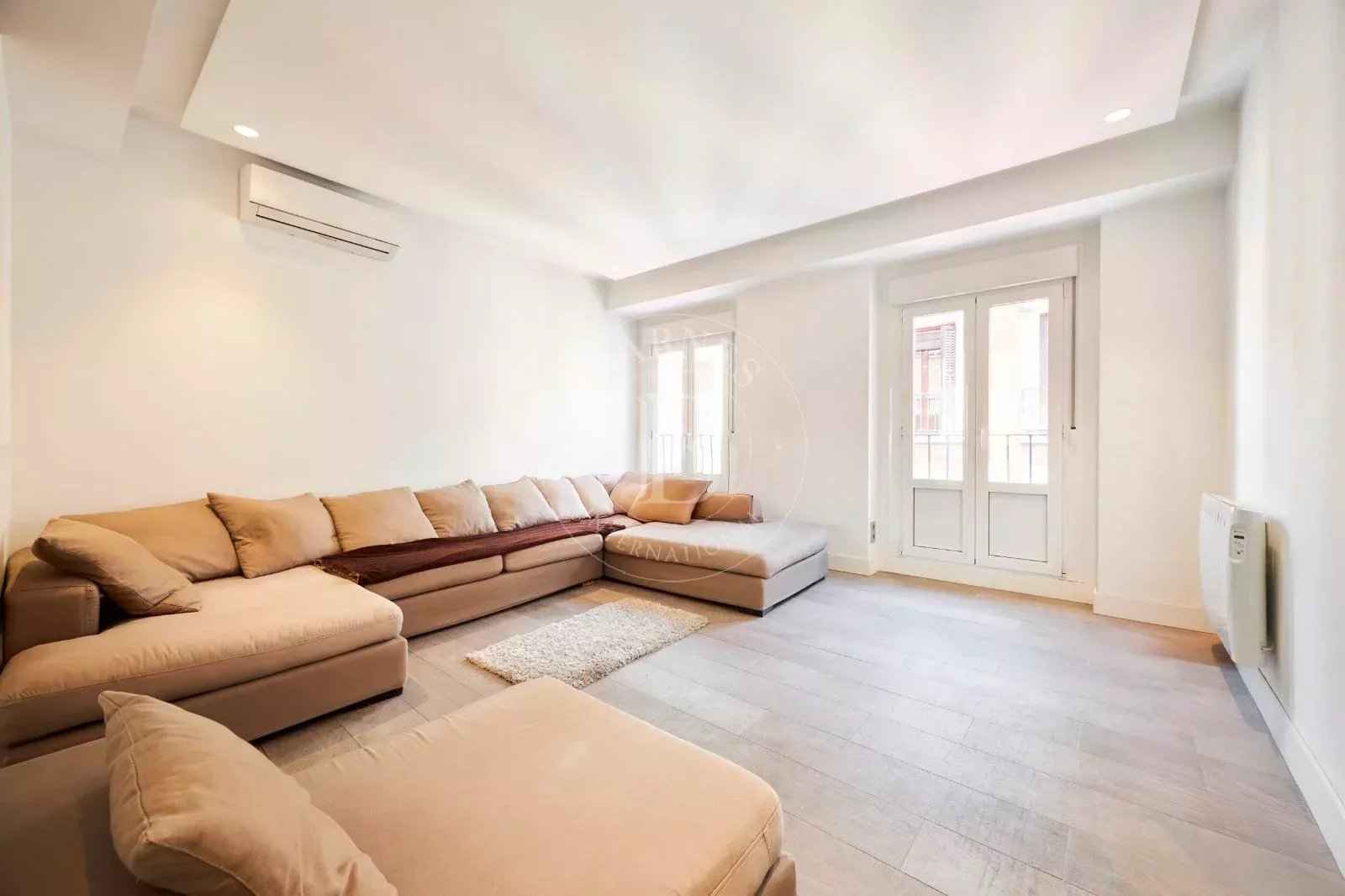 Ed16465c9db9726aac288f8b0110a4c6 560d3412f0 1600 original - Attribut alt par défaut.