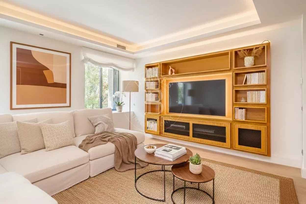 4e5cec2eab32d098371ad067e0b8b181 84cb0d963e 1248 original - Attribut alt par défaut.