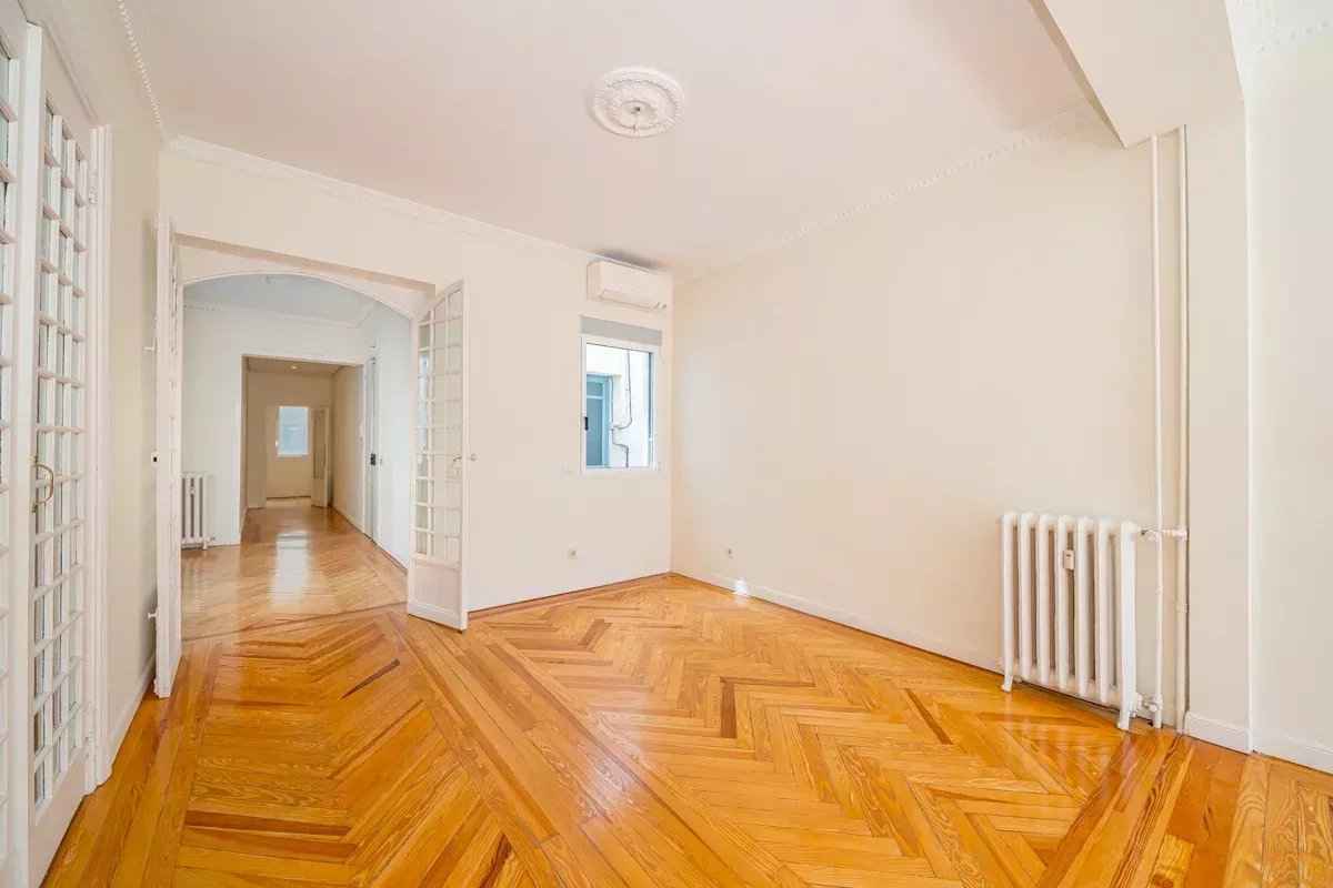 01eda32279674370c0a719f910170fd8 a6b16348f6 1200 original - Attribut alt par défaut.