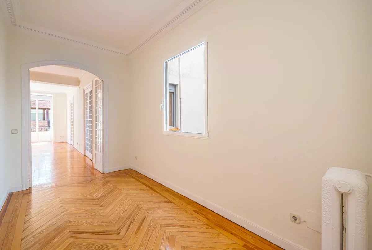 8bdf8aa7449f851f0cb8a9b3c35f8ce3 3835b73a79 1200 original - Attribut alt par défaut.