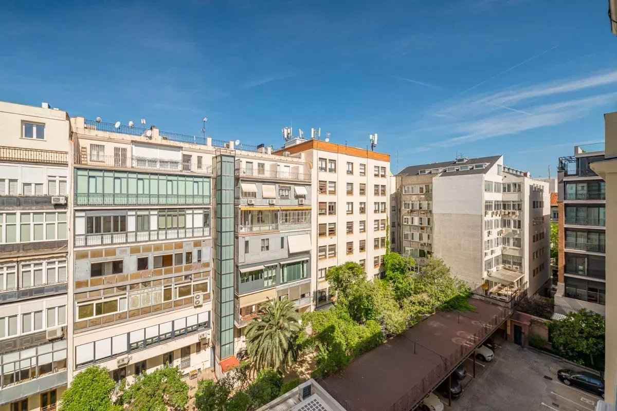 F1de8b98077be0bf69847f4277661ba6 2be213e3d4 1200 original - Attribut alt par défaut.