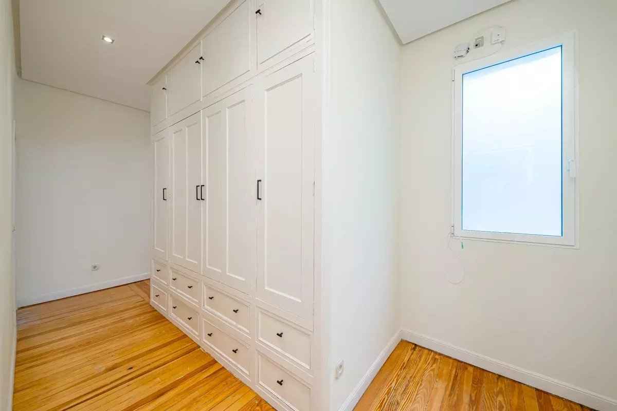 849ae2092e9d1f237914e755705ca1f8 b62e43874c 1200 original - Attribut alt par défaut.