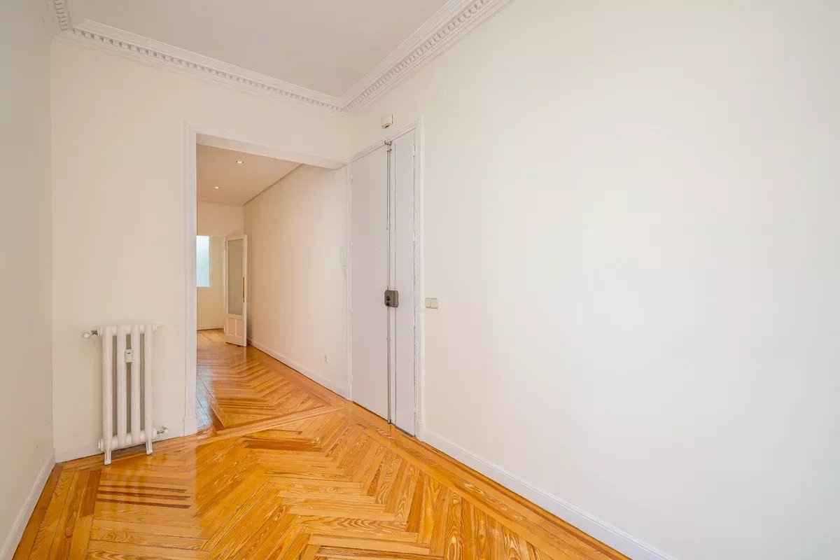 B4f648da156c0b76da3ac64fa014dc00 0063fa9948 1200 original - Attribut alt par défaut.