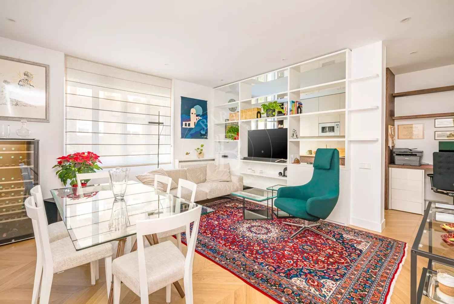 551a136fee67f3b5acd89f48424964a5 78b36ed043 1500 original - Attribut alt par défaut.