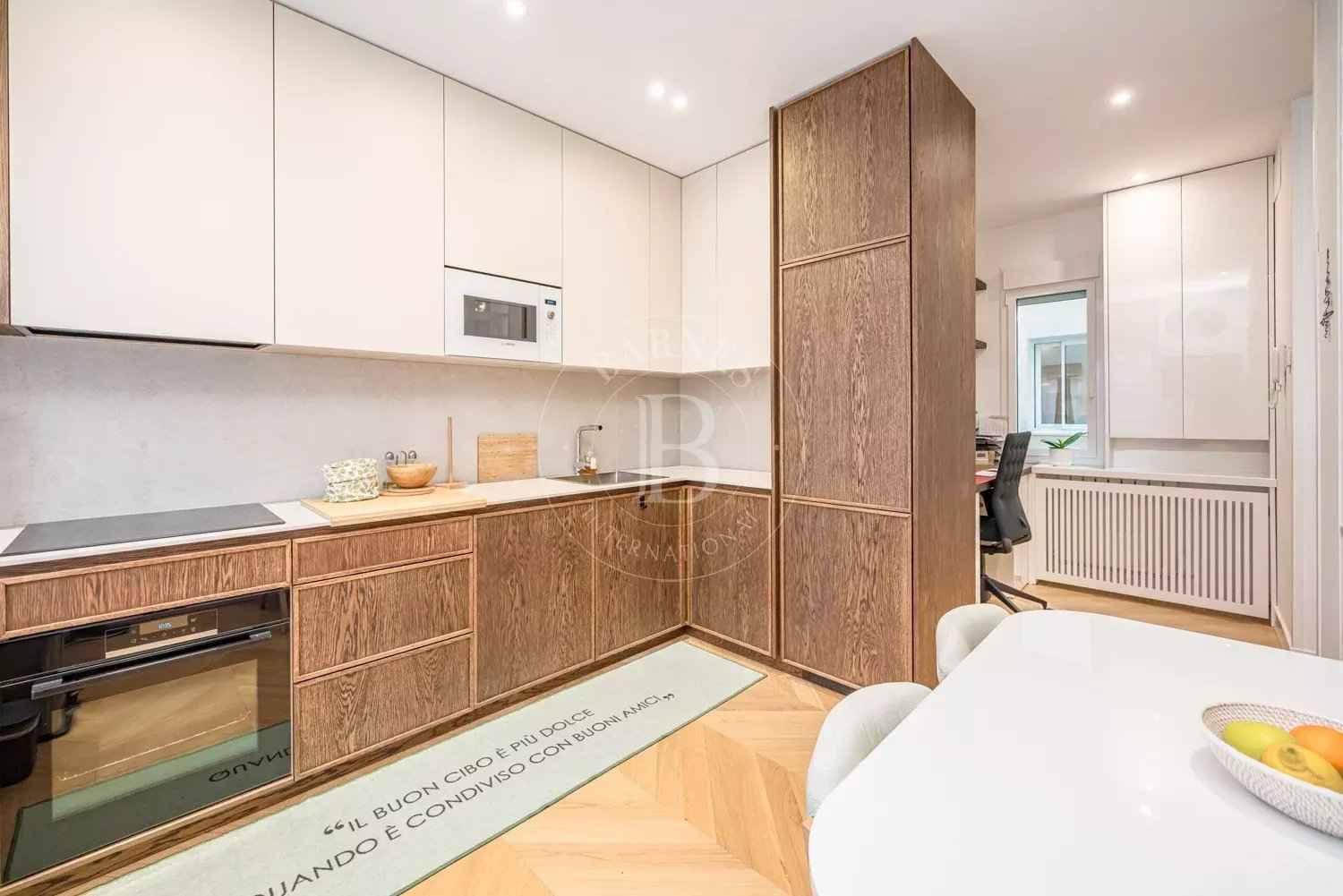 6d6f61e0670e93eb9aa6a4b2a207299b ee15ac93b8 1500 original - Attribut alt par défaut.