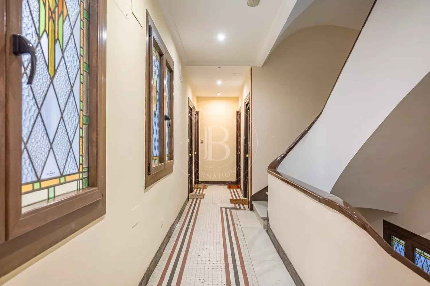 A7c61ca4cd1b8dad0aa8e836b1a25202 fe47ebacdb 1500 original - Attribut alt par défaut.