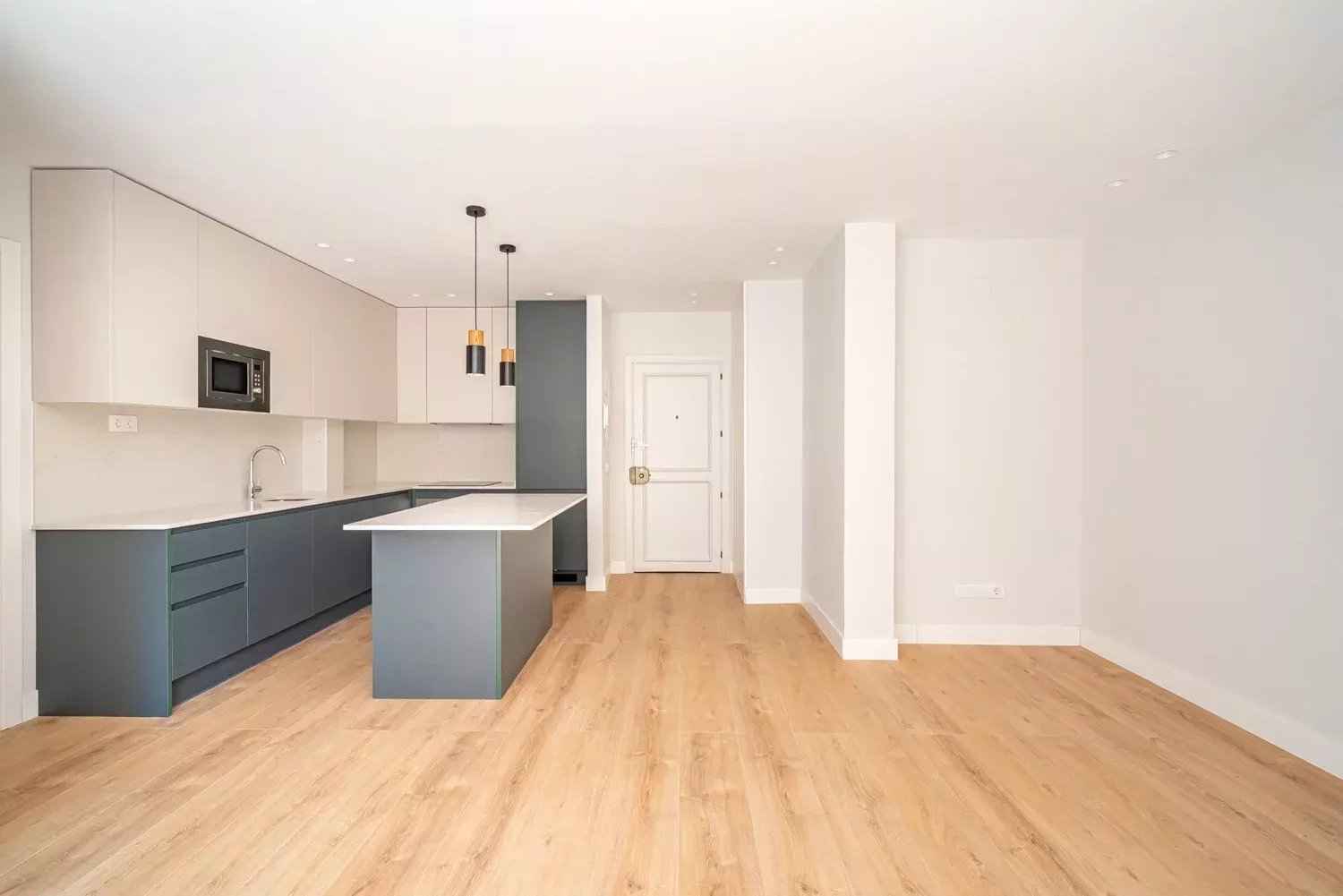 Bafab0a1501e6702f7ed1701d9bdf29b c9db679ce8 1500 original - Translation missing: en.helpers.application.image_tag.default_alt