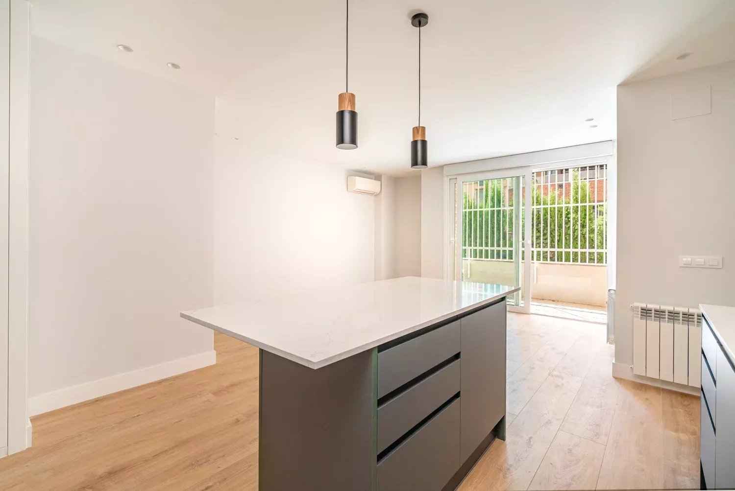 F330a47c5e477afb6e2bc87b01eaab4e 5599ebc2ab 1500 original - Translation missing: en.helpers.application.image_tag.default_alt