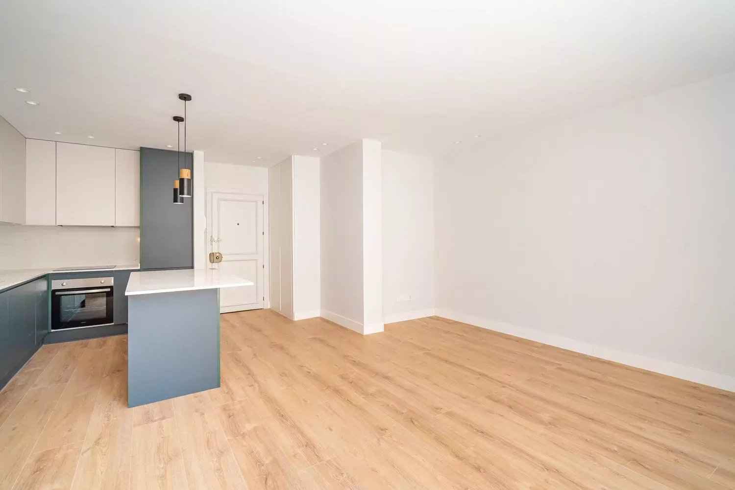 Fdc58db9475460e8d20ec339d5404514 368bd3ce8c 1500 original - Translation missing: en.helpers.application.image_tag.default_alt