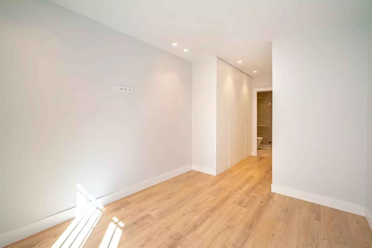 1317de3ec30d908a00dd57fa0f8972af 6b629cf860 1500 original - Translation missing: en.helpers.application.image_tag.default_alt