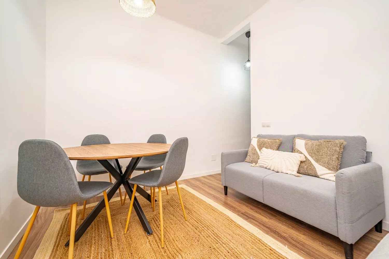 2c4b9252fbd690f5ea878794070038b0 e6308a5799 1500 original - Attribut alt par défaut.