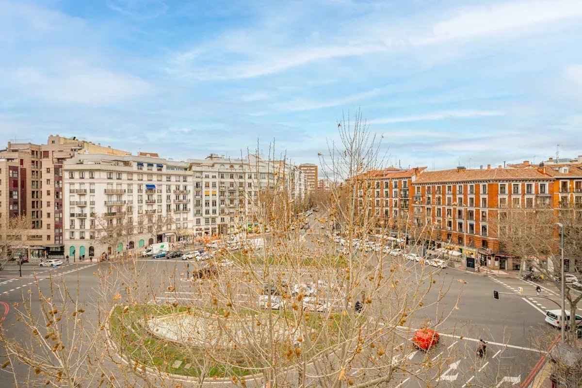 342016f0460538bfec694dee81b3881e 3dac1f9ffc 1200 original - Translation missing: en.helpers.application.image_tag.default_alt