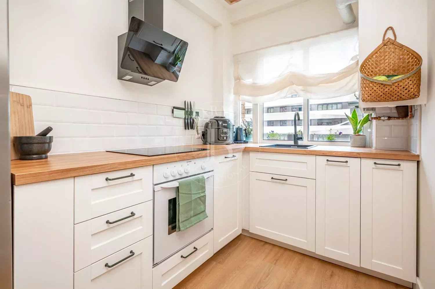 B64cba5f0692a400cc3978e5828d168a 9c3c068330 1500 original - Translation missing: en.helpers.application.image_tag.default_alt