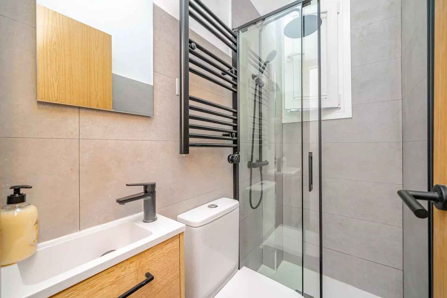 2b315aa683787aa39c4d06994ca9c71f c454b98ee1 1500 original - Attribut alt par défaut.