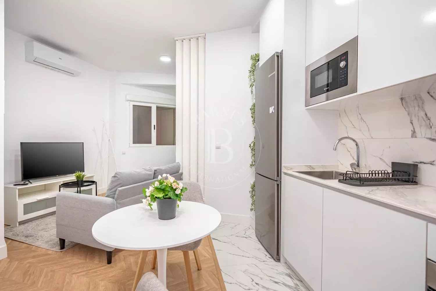 5a908ef9ada36f3eb6b0caef9689d32e 84325443ca 1500 original - Attribut alt par défaut.