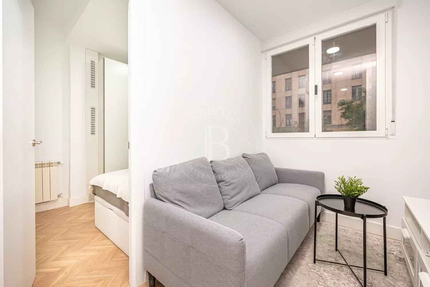 99b8f97f81a3ab435b668d2b0b824076 d3a681304a 1500 original - Attribut alt par défaut.