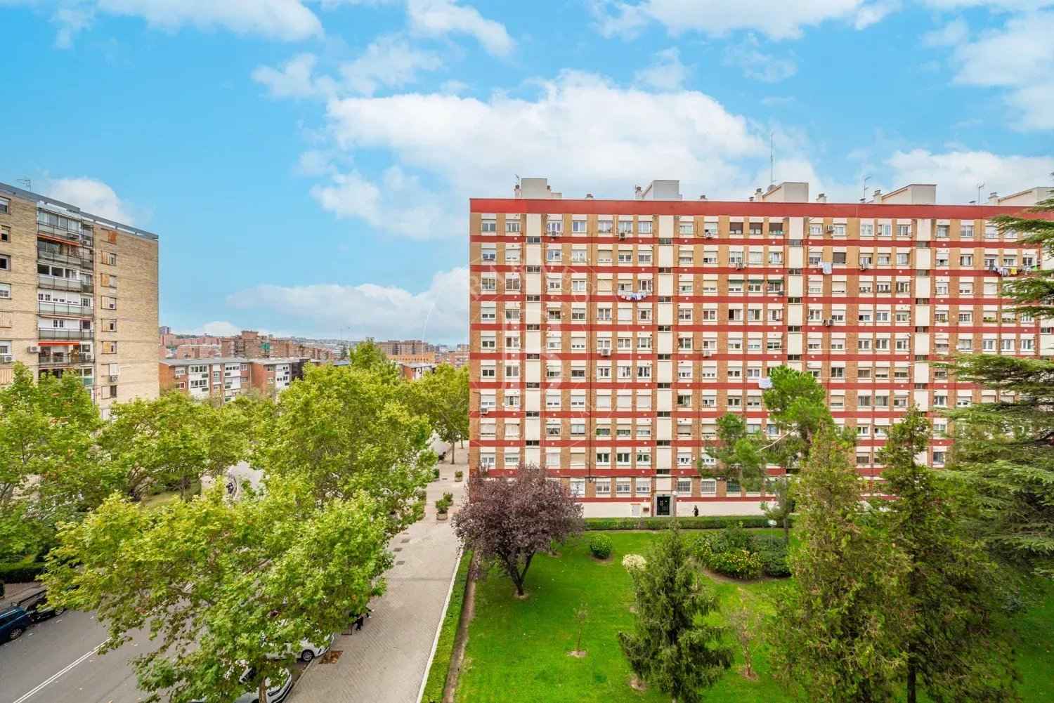 D257bc72c5572457b95d9d04c16cc2c9 e1218c51ca 1500 original - Translation missing: en.helpers.application.image_tag.default_alt