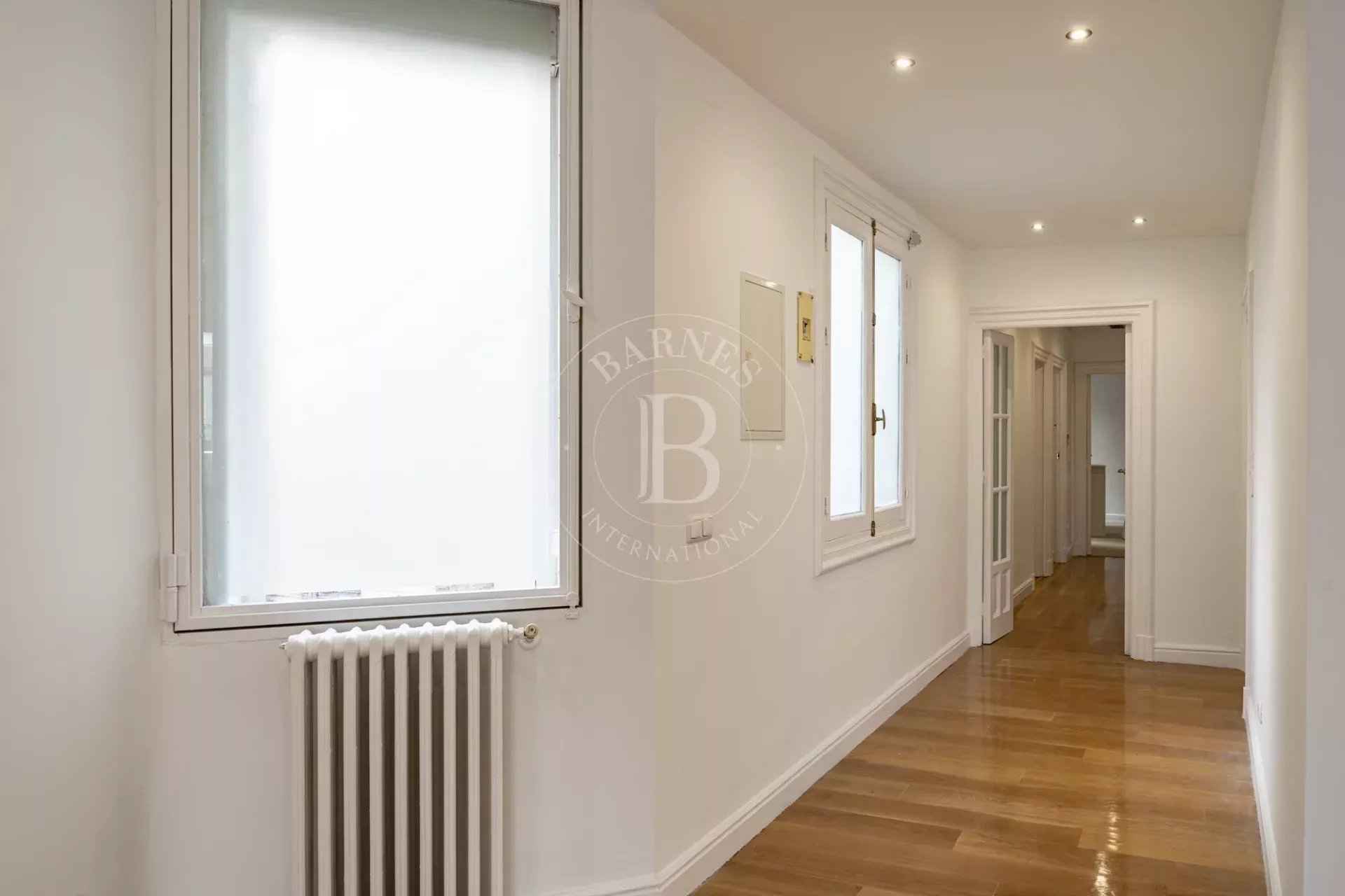 9a2a518f997617e59d3e72501bf3e229 48e9972b0f 1920 original - Attribut alt par défaut.