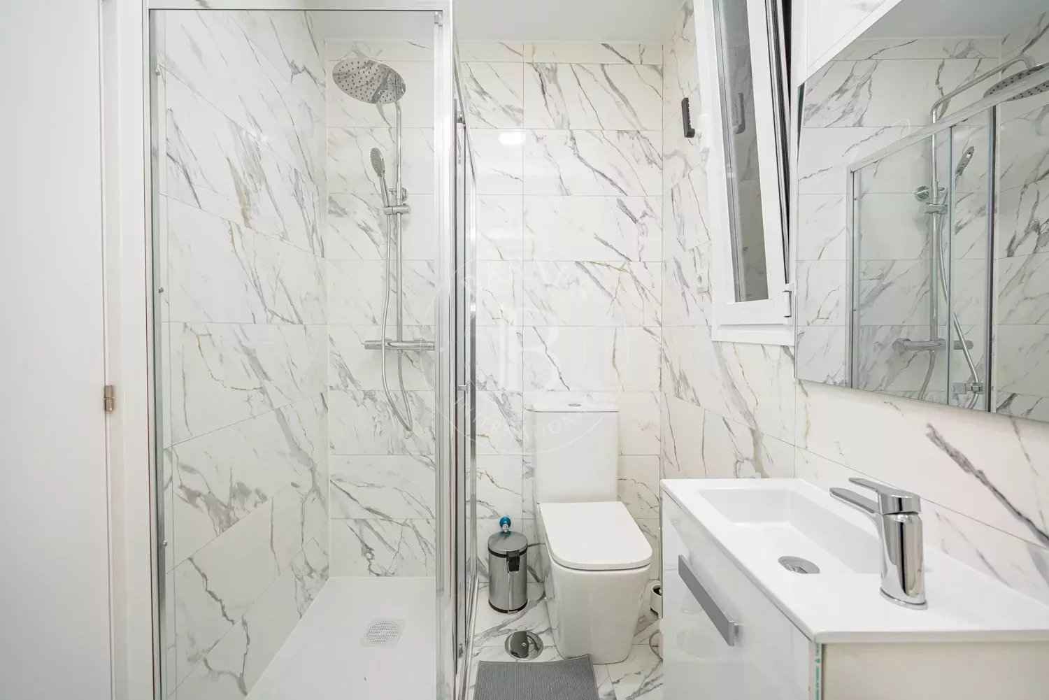 1c8dd93810df25469b2b97ac8268e43f 0b989fb073 1500 original - Attribut alt par défaut.