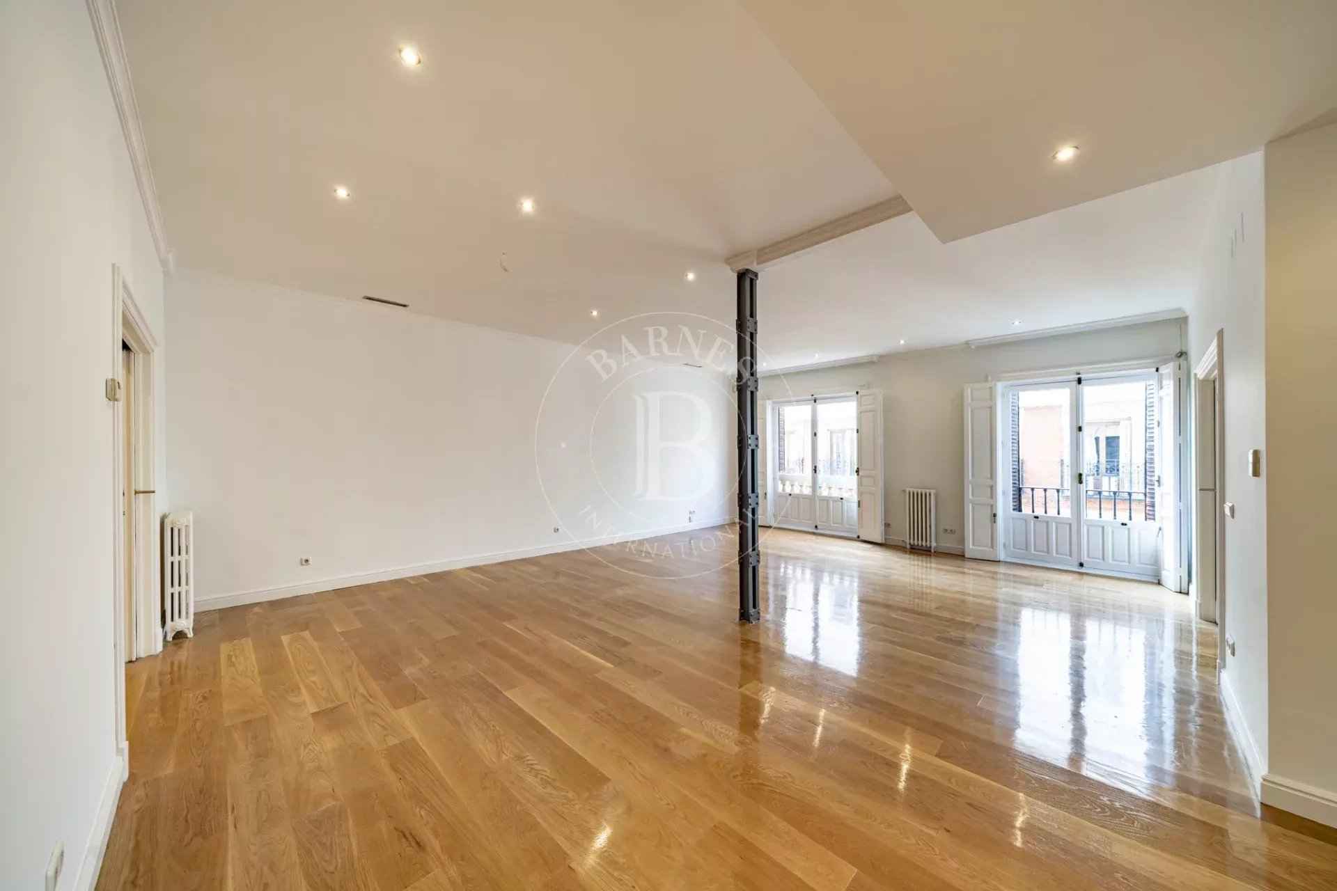 Da5151643388873f26088e03ba53f3e9 4cf7615962 1920 original - Attribut alt par défaut.