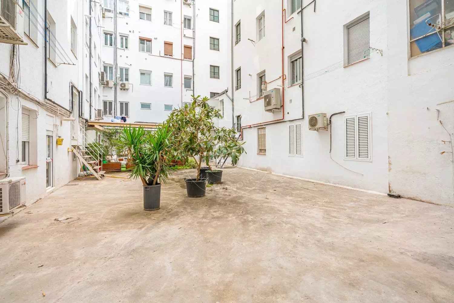 23ed07a5ff4f7f8c4b67b167ea7dfdeb 12cf292b98 1500 original - Translation missing: en.helpers.application.image_tag.default_alt