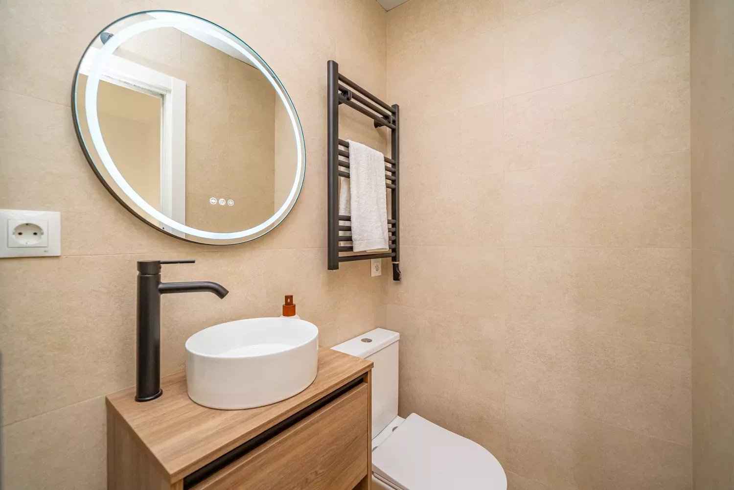 6a4d67530214d17d870d77ae61724545 7215600f85 1500 original - Translation missing: en.helpers.application.image_tag.default_alt