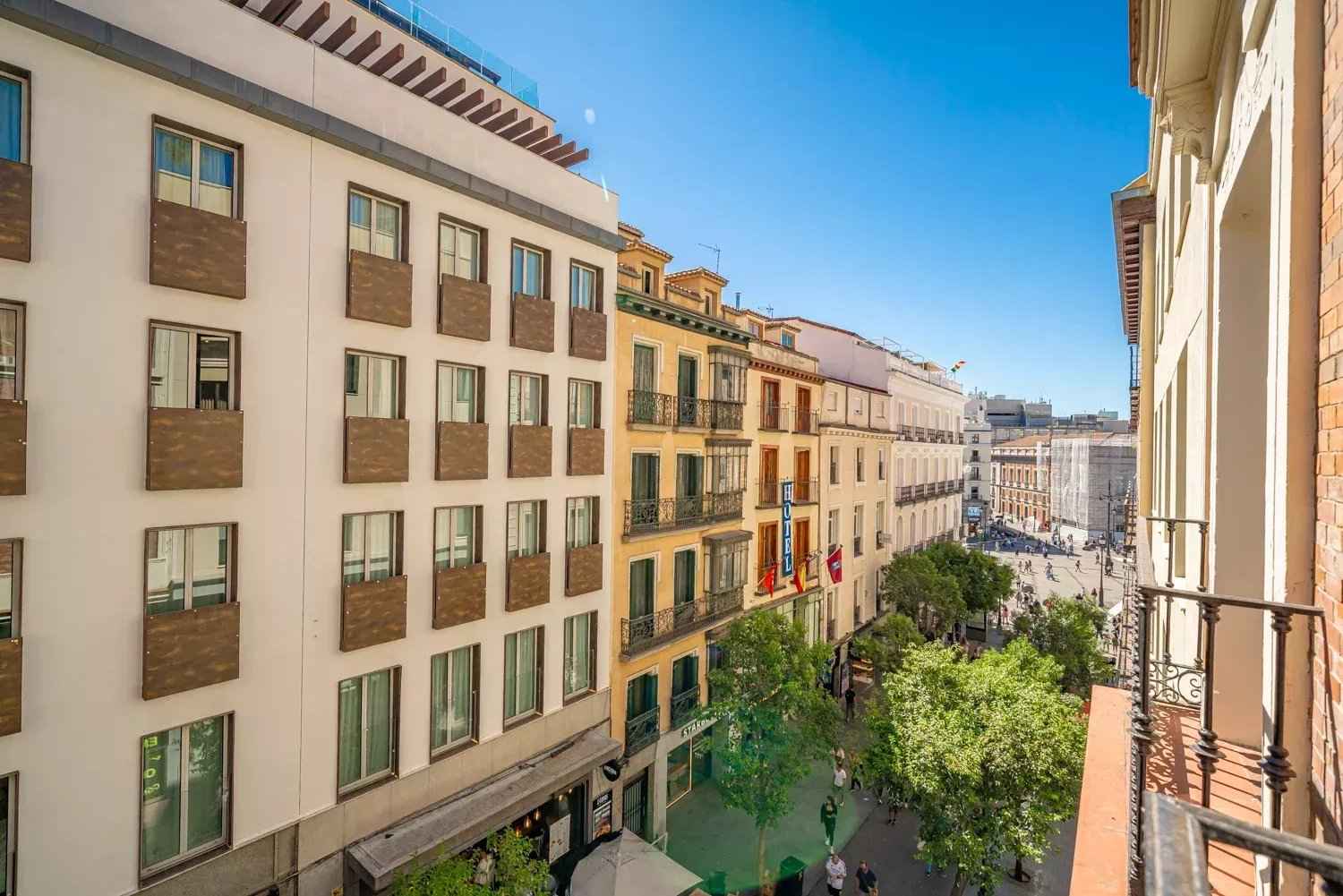 A475f5d0668f27c68a2588641f547857 e6803cb080 1500 original - Translation missing: en.helpers.application.image_tag.default_alt