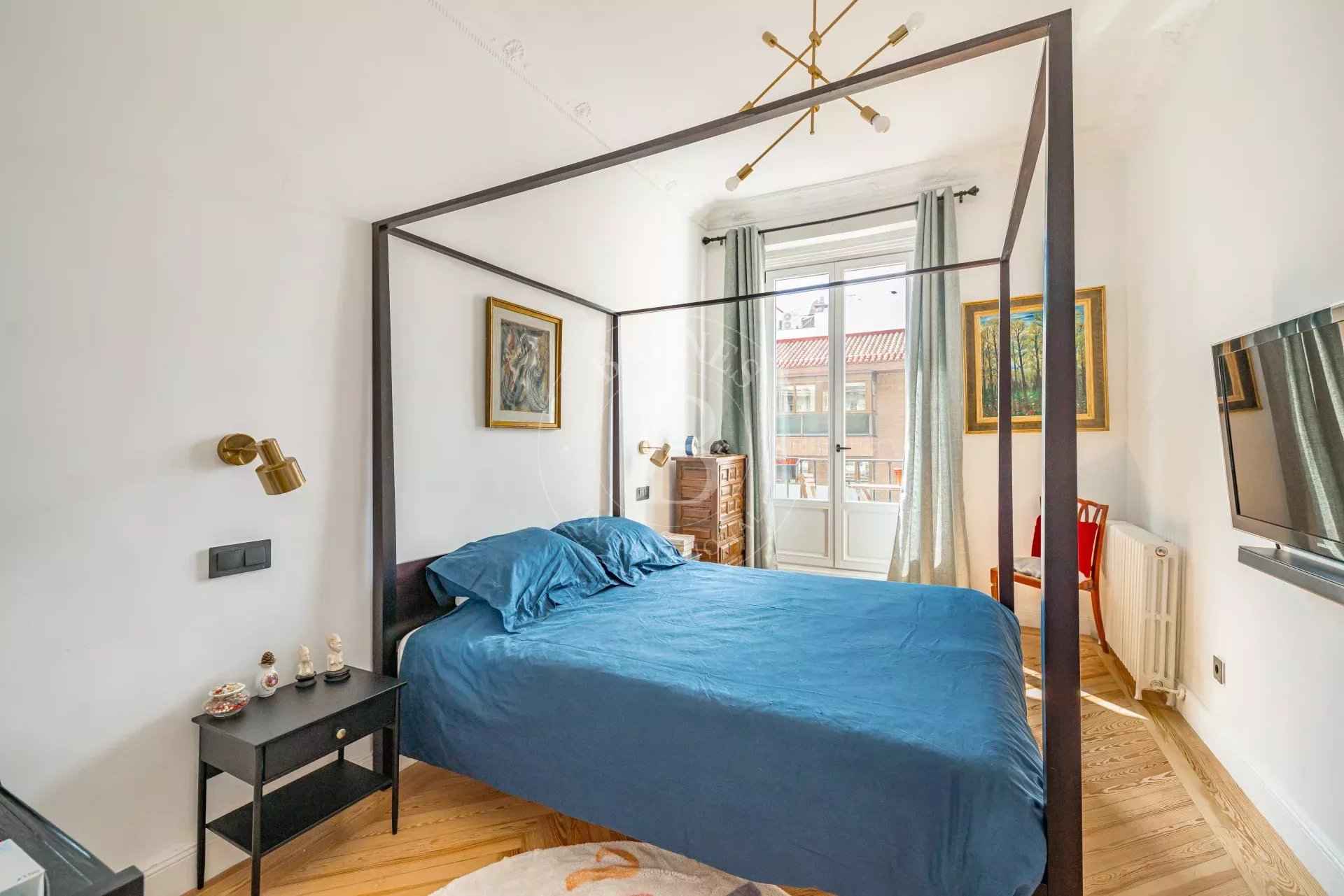 Ae254cc7df2cd8d32af25103f54156a5 bc689b0301 1920 original - Attribut alt par défaut.