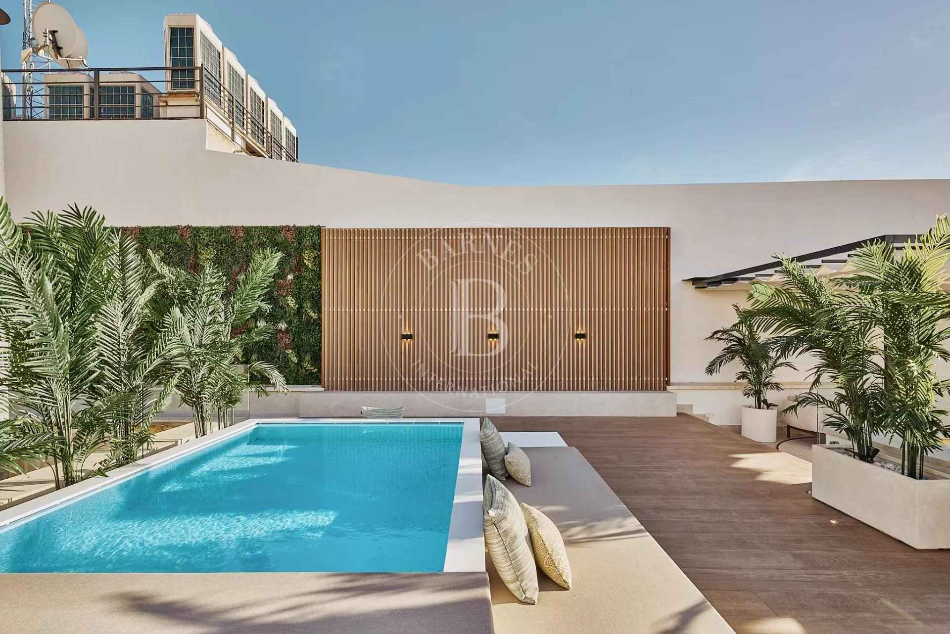 9237061bd9737cb77860cc8cd2ba8e0f 938ad483ad 1920 original - Attribut alt par défaut.