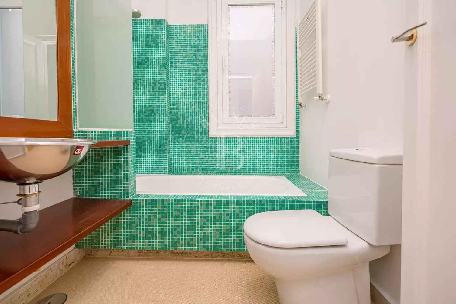 90952fdeee1512bcd5d2c1bd2f0b2c60 1276df165a 1500 original - Attribut alt par défaut.