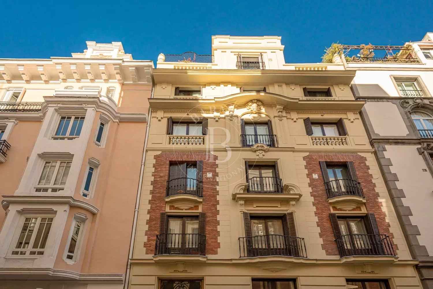 3ba7bb67be23204915a2acba631fd7e2 c7cc8b87f5 1500 original - Attribut alt par défaut.