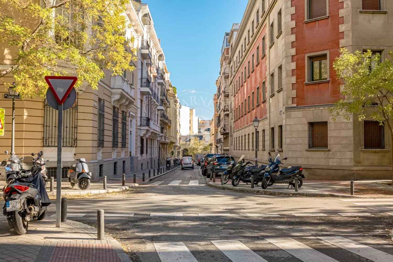 1e1b95b21d1ec8795e0bccabcfd99ed9 052412412d 1500 original - Attribut alt par défaut.