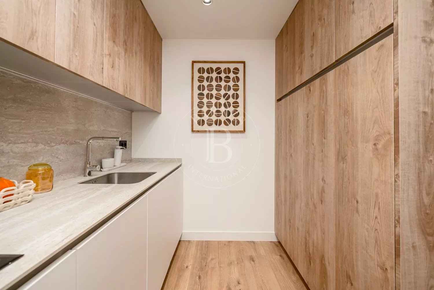 2b4656d8e524b8328ec14684c503f8e7 9256198b47 1500 original - Attribut alt par défaut.