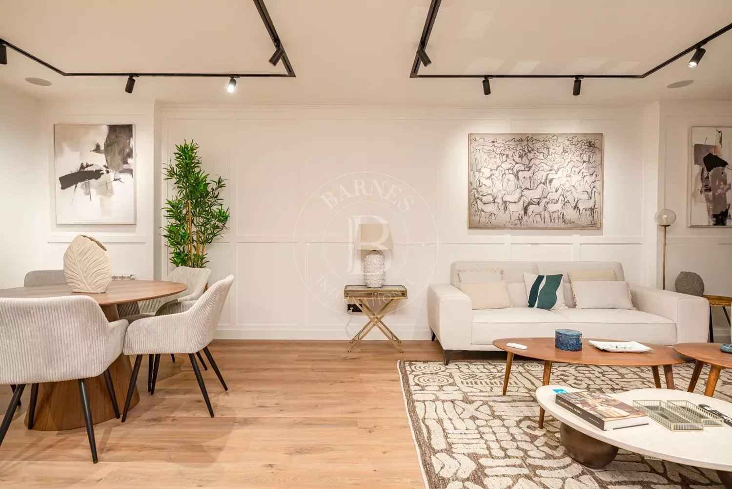 694793d0bc1462b6adafd204caf0dbf4 cd9ab0bf4b 1500 original - Attribut alt par défaut.