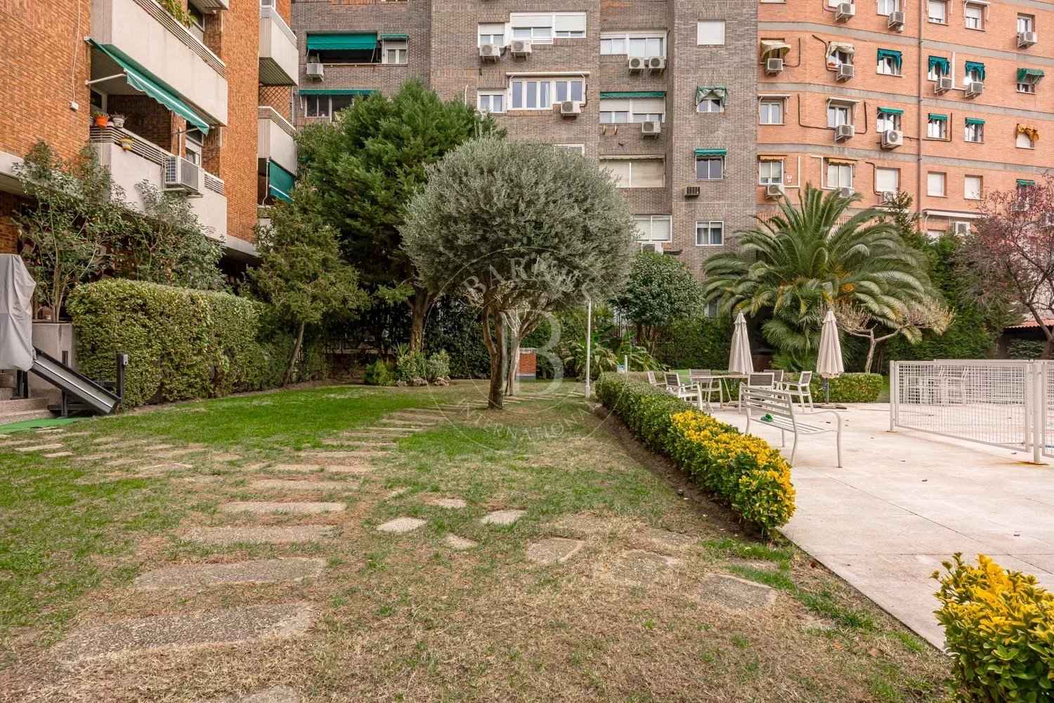 6795a8d0c24435e93d5d8c043491d429 caf52bc181 1500 original - Attribut alt par défaut.