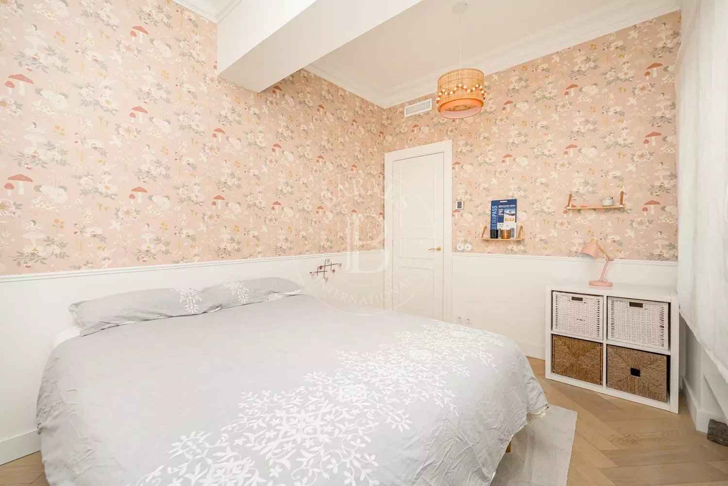 057f1031e05187ca35e73eab1378048c 142babbf5f 1500 original - Attribut alt par défaut.