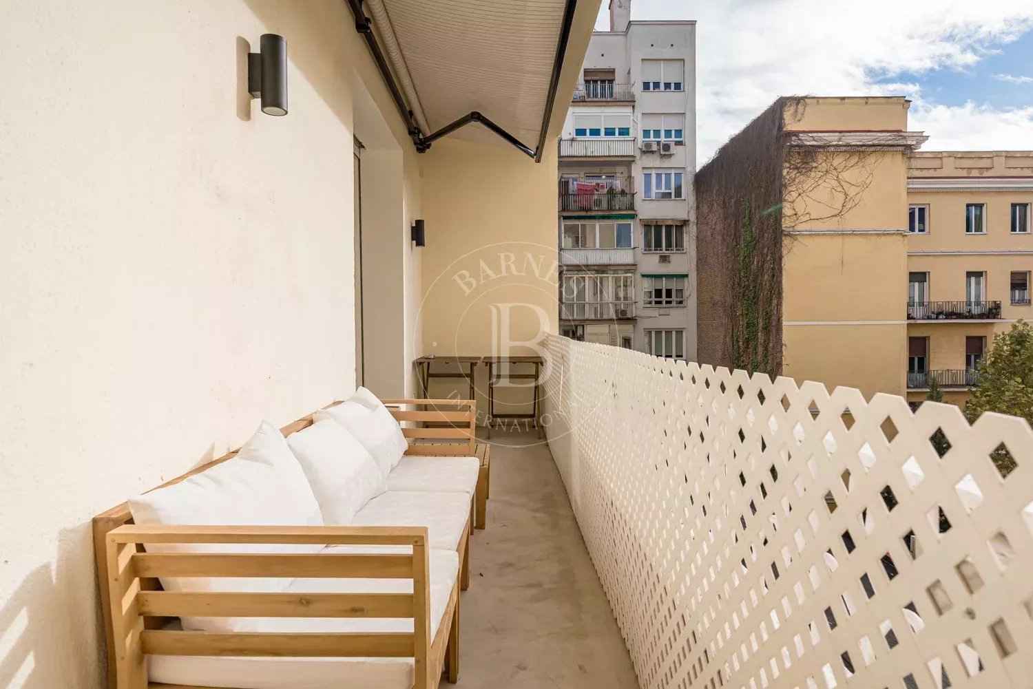 193eca939119d18d6a7867e6b8d66289 41d56a632c 1500 original - Attribut alt par défaut.